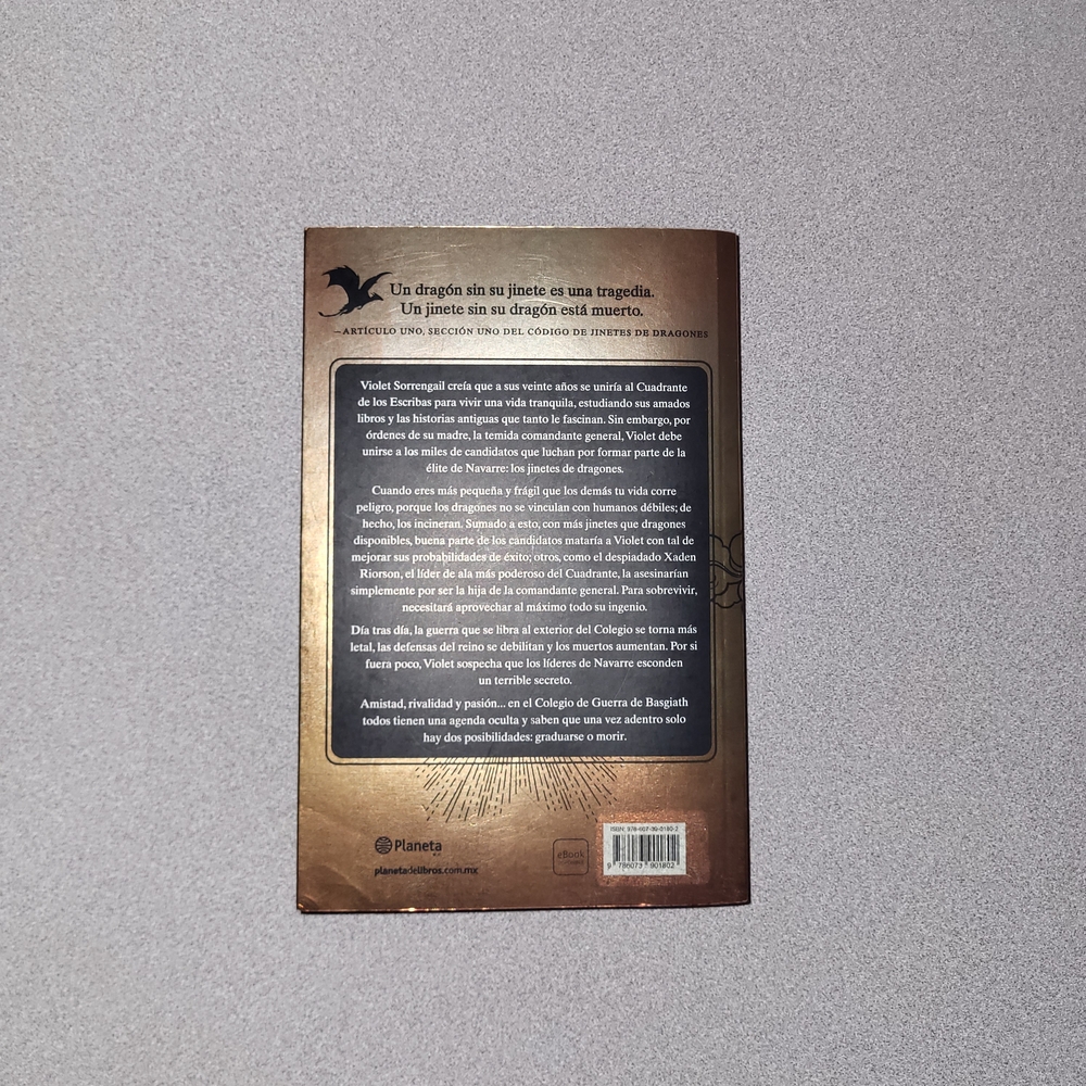 Alas de Sangre Hardcover Book - Picture 6 of 13